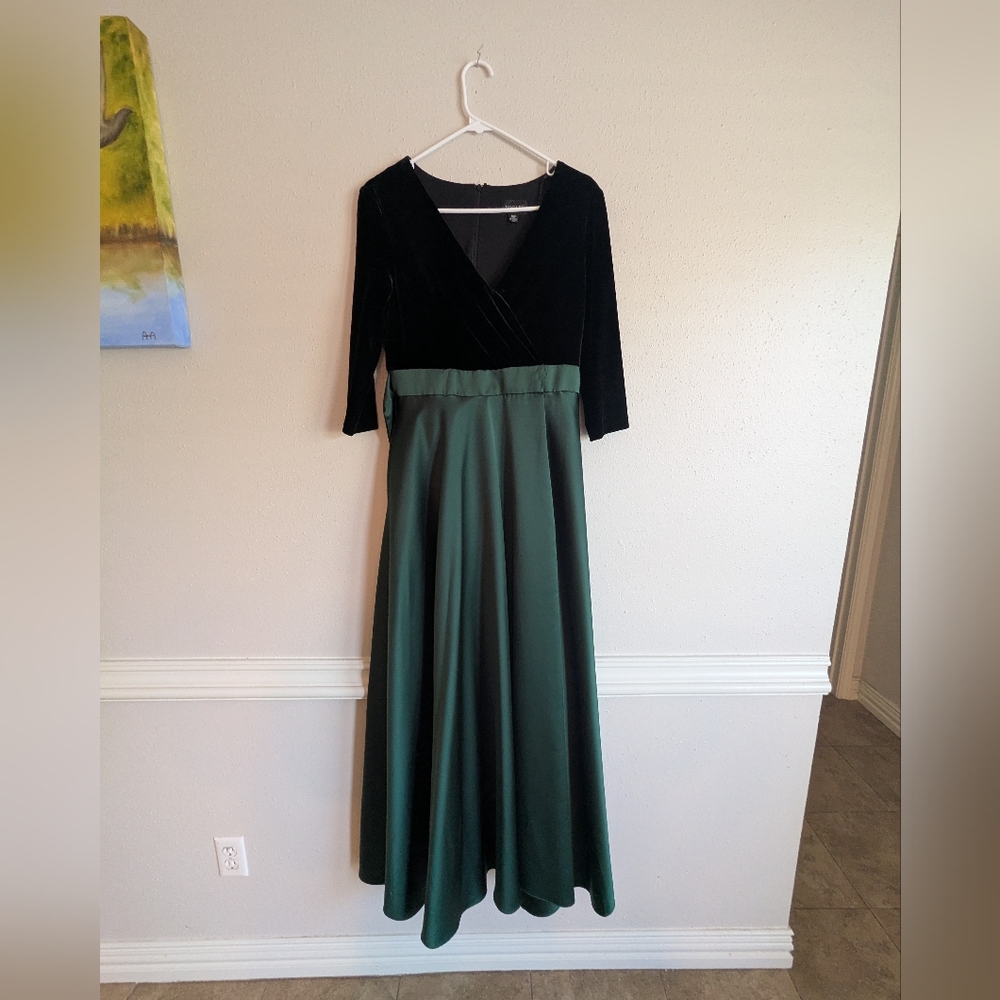 Xscape Black Velvet and Green Satin Long Sleeve Dress
